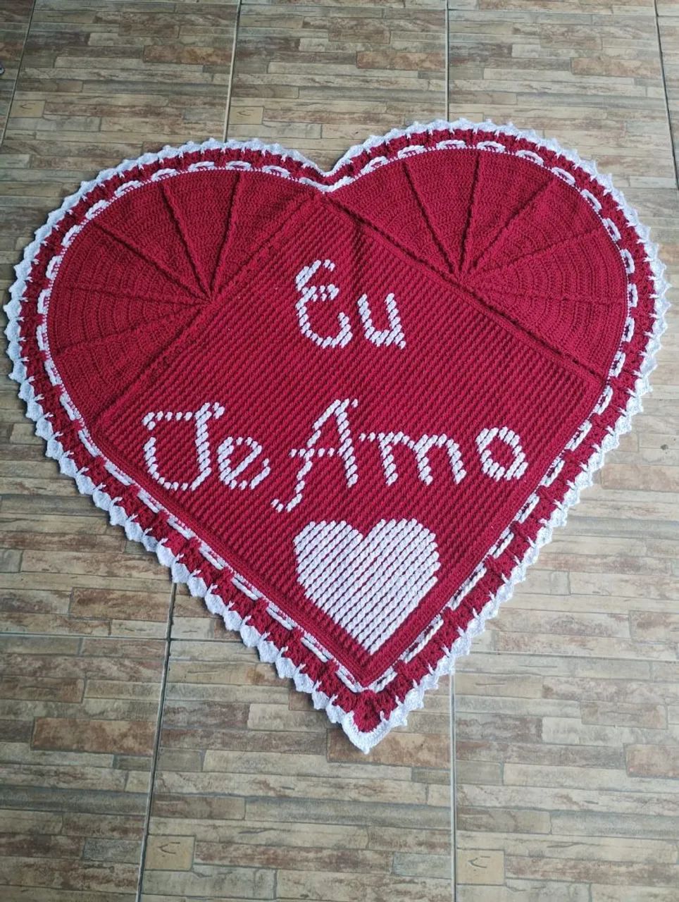 TAPETE DE CROCHÊ PERSONALIZADO - ?EU TE AMO. - Foto 2