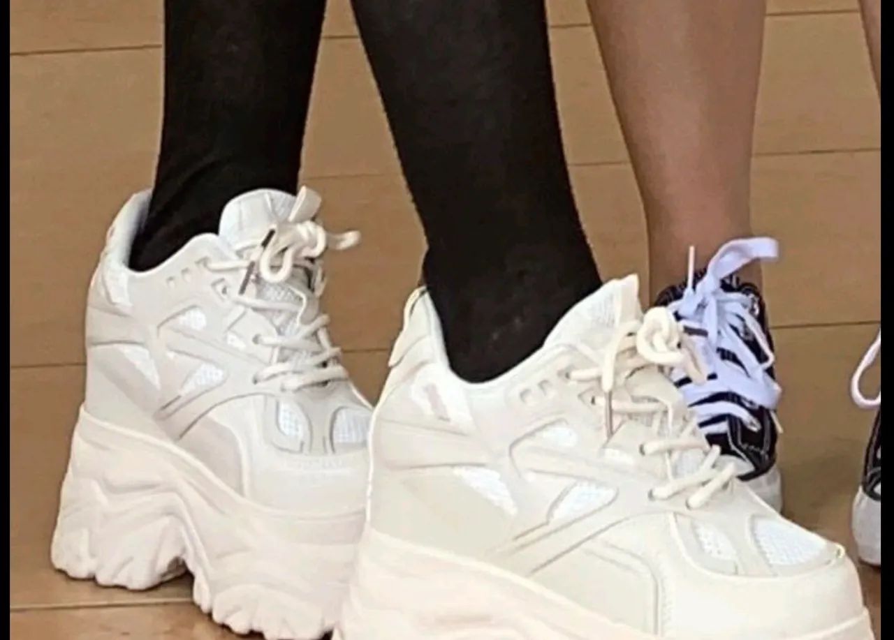 Sapato OFERTA importado plataforma tenis 34 feminino 