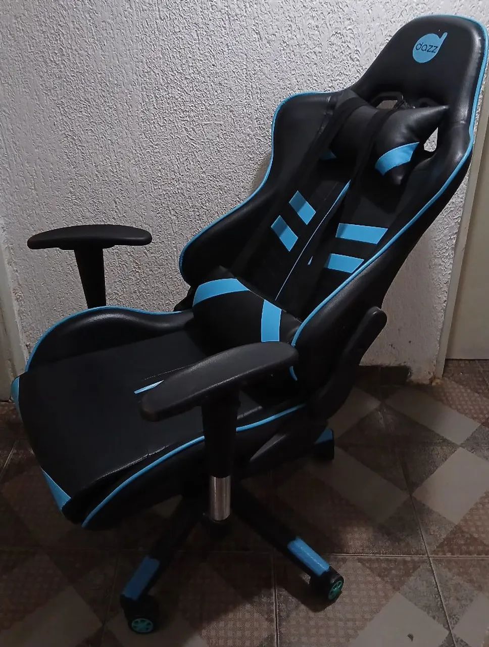 Cadeira gamer em estado de nova. - Foto 2