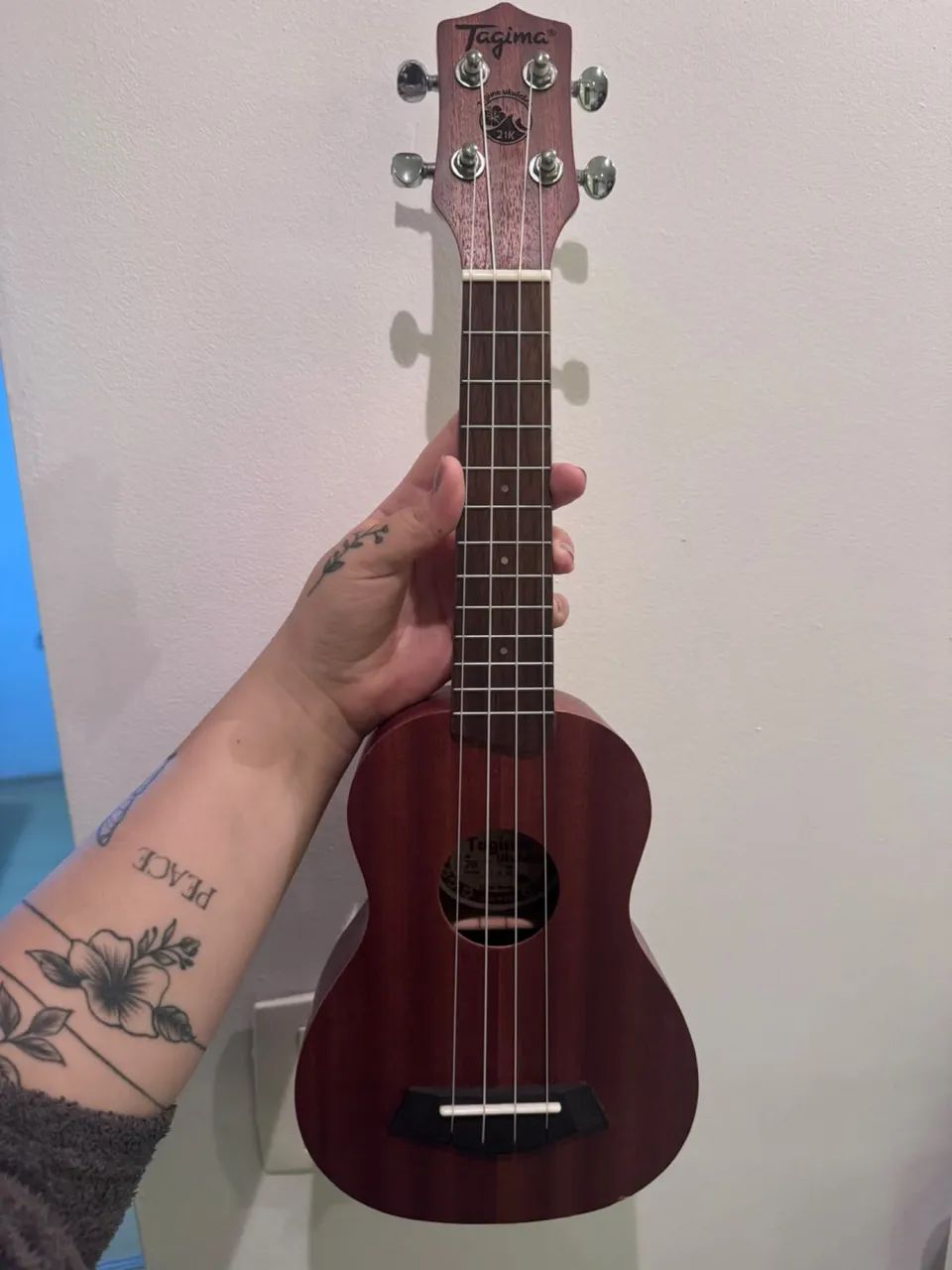 Ukulele Tagima 21? SOPRANO + Capa  - Foto 2