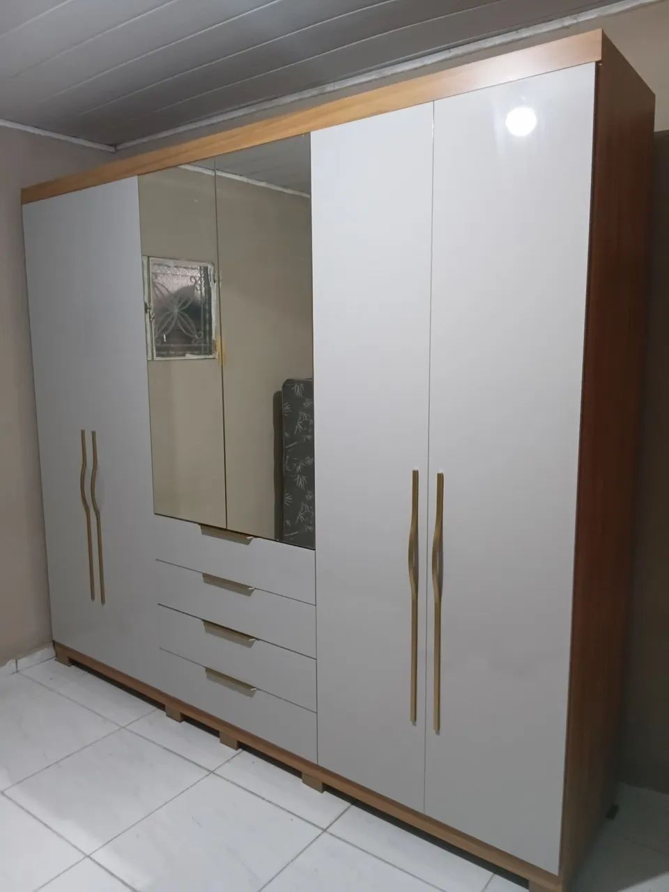 MONTADOR DE MÓVEIS DISPONÍVEL 