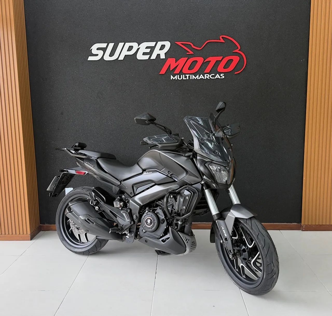 BAJAJ DOMINAR 400 2025