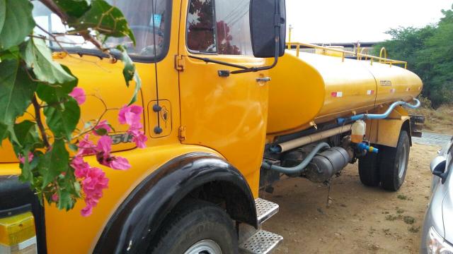 Vendo caminhões no pipa ou no chassis - Foto 8