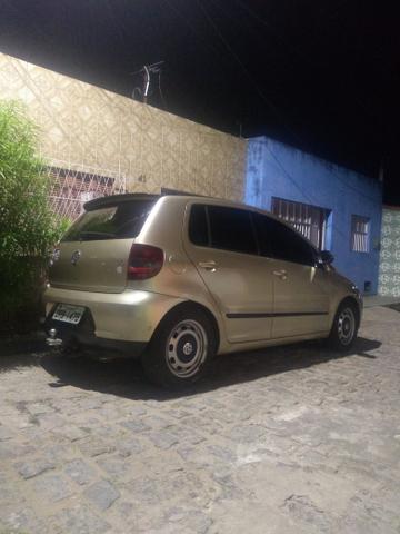 Vendo Fox 2005 1.6 completo de tudo funcionando tudo perfeito - Foto 2