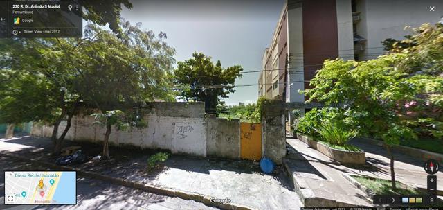 W6 - Terreno em Boa Viagem com 840m² a 100m² do mar, Perfeito para você