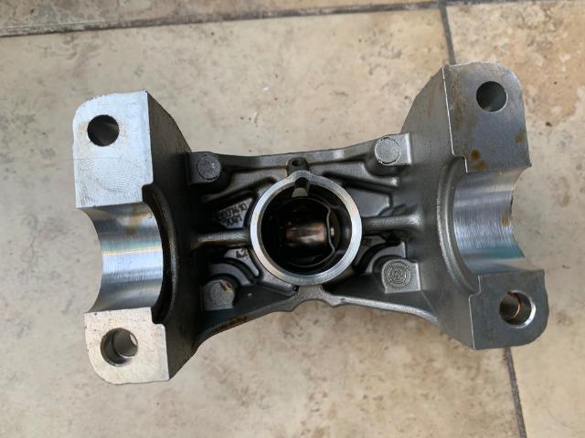 Trava do motor bmw 320 i turbo original - Foto 3