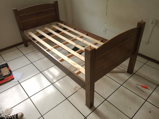 Cama solteiro com colchão 100% MDF aceito troca - Foto 2