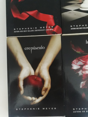 Livros saga crepúsculo - Foto 5