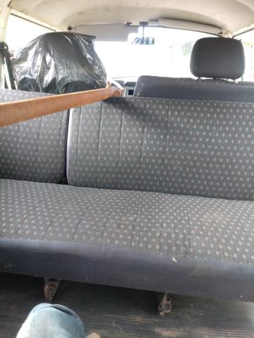 Vendo uma kombi - Foto 4