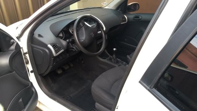 Peugeot 207 Hatch 1.4 2014 (Ótimo para Rodar em Aplicativo) - Foto 9