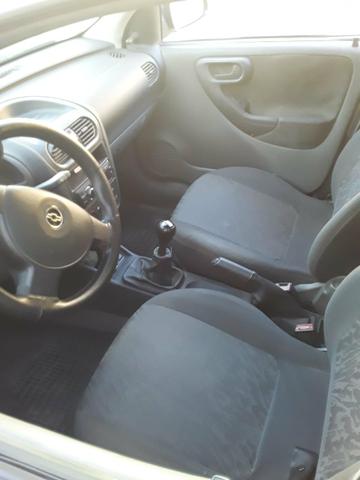 Corsa Sedan 2005 - Foto 6