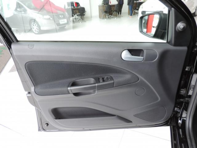 VOLKSWAGEN GOL 1.0 12V MPI TOTALFLEX TRENDLINE 4P MANUAL - Foto 9