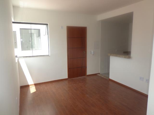 (J1) Apto de 2 quartos com varanda e garagem em uma das melhores ruas do Bairu - Foto 3