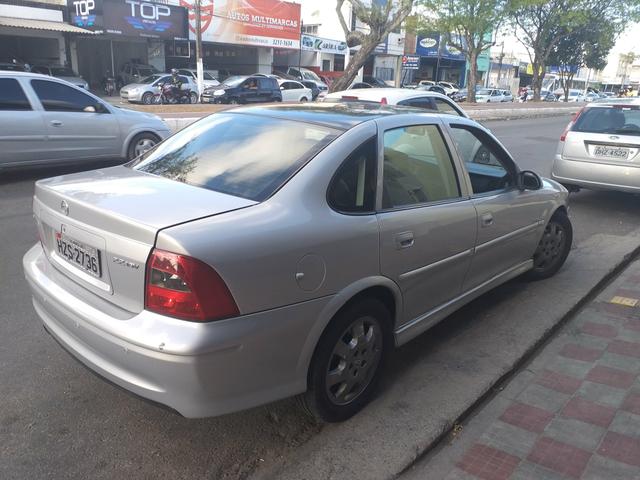 Vectra 2.2 elite automático 2005 a relíquia de Sergipe - Foto 4