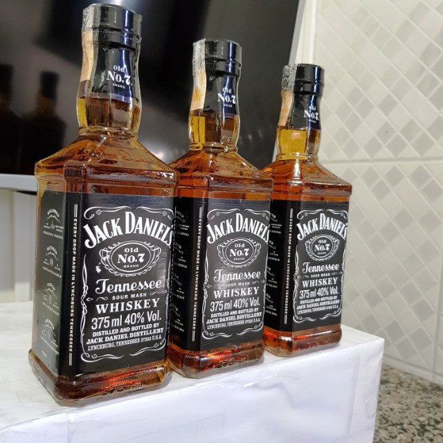 Miniatura Whisky Jack Daniels 375ml - Original e lacrado - Foto 4