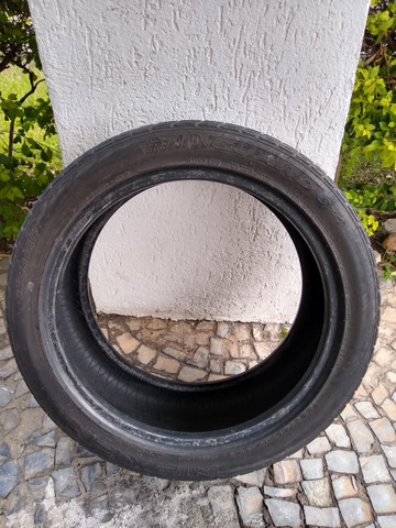 Pneu 225 45 17 quebra galho