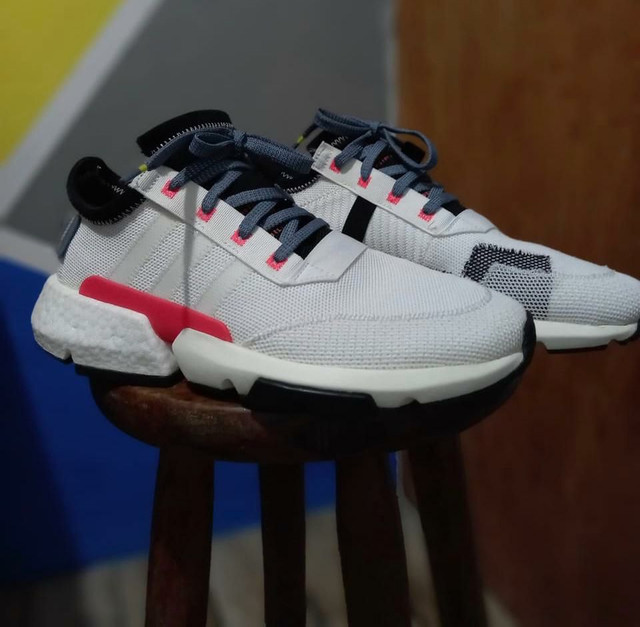tenis adidas pod