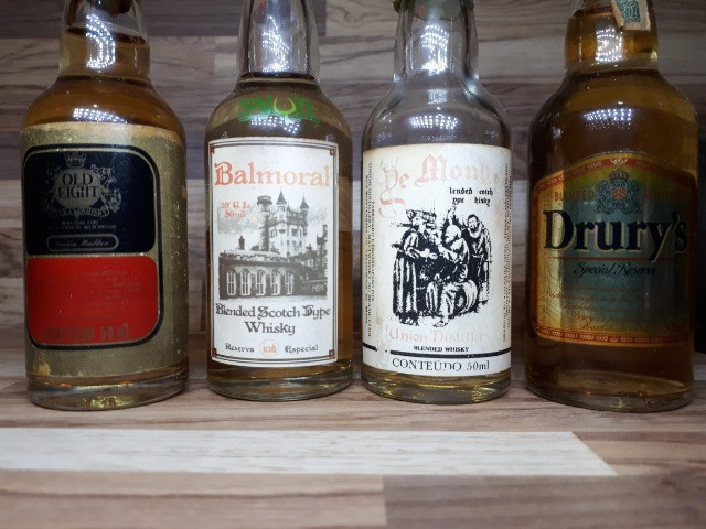 Mini Garrafinhas Colecionáveis de Whisky (Lote) - Foto 3