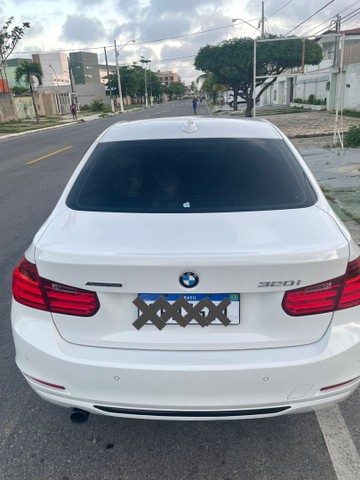 BMW 320I
