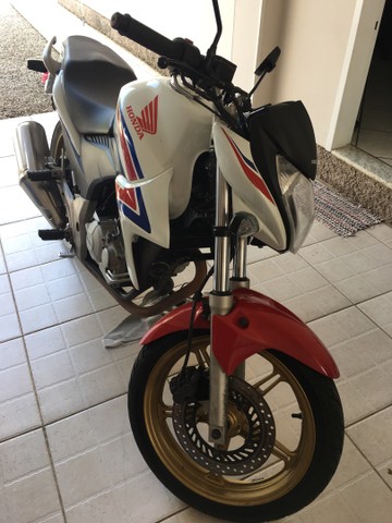 HONDA CB 300R 2015