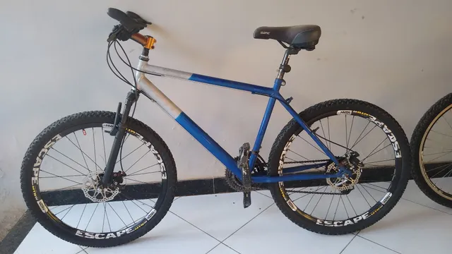 Bicicleta caloi florenca aro 24 cesto freio v brake 21 vel