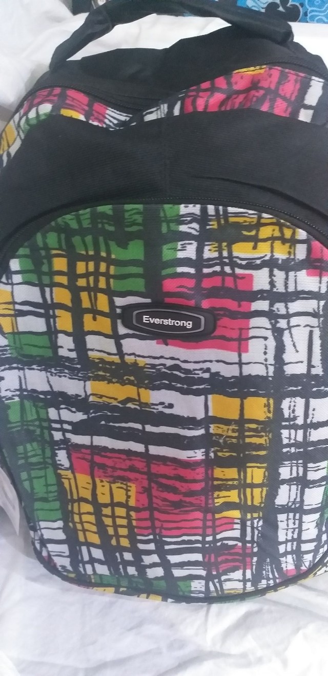 5 mochilas, 5 estampas diferente, qual vc vai querer!? - Foto 2