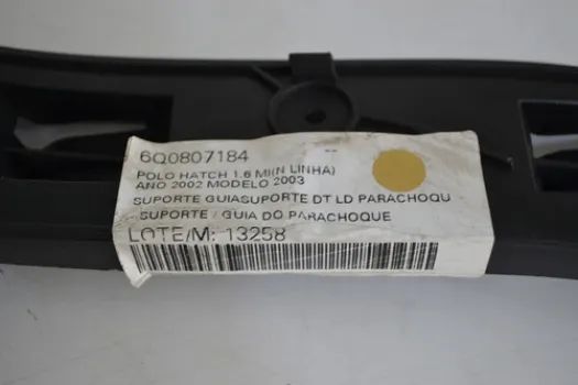 Guia Parachoque Dianteiro Direito Volkswagen Polo Original - Foto 4