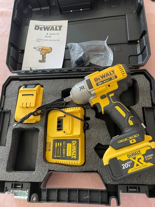 Chave de impacto Dewalt nova a bateria  - Foto 5