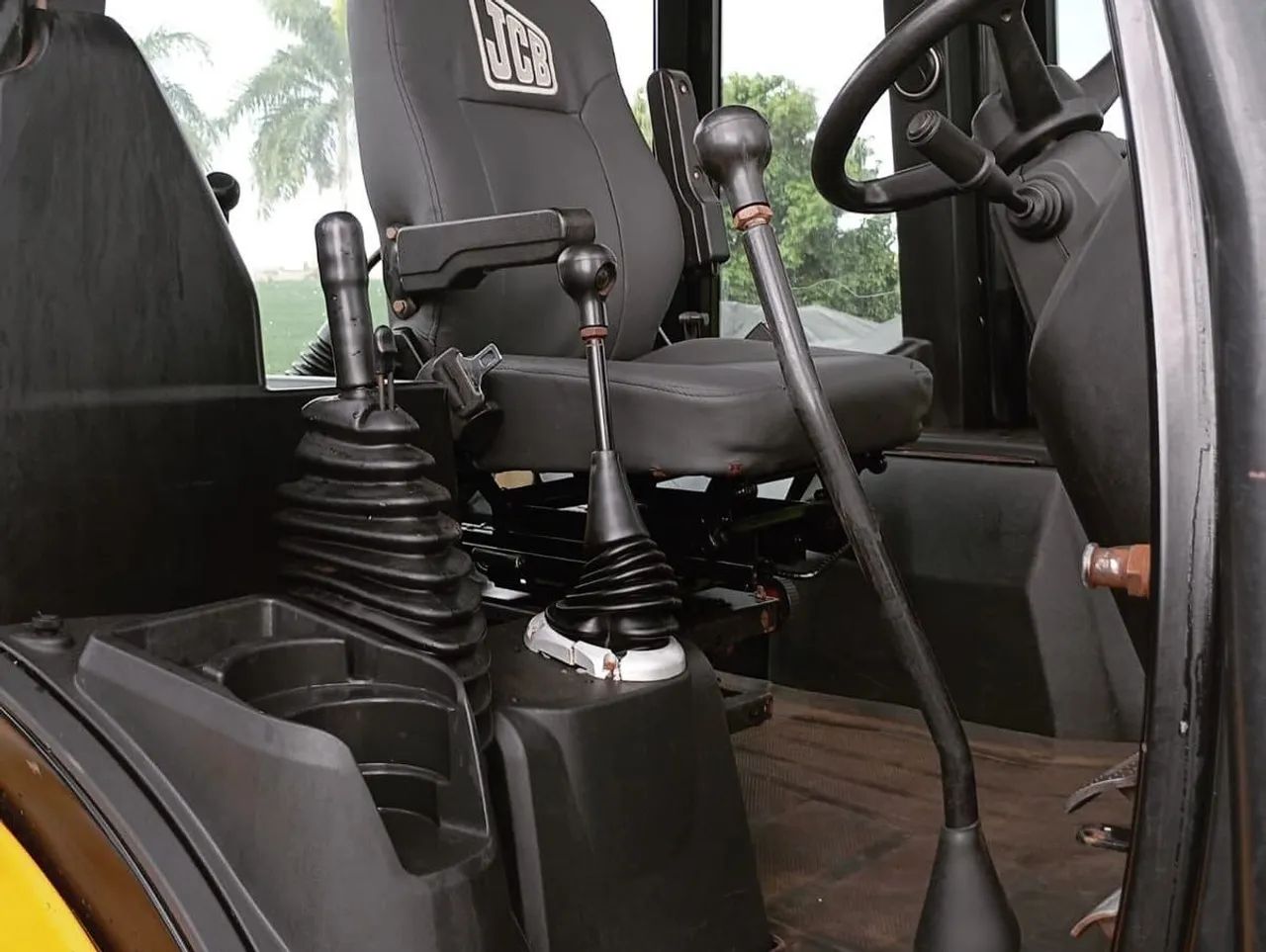 RETROESCAVADEIRA JCB3CX - Foto 5