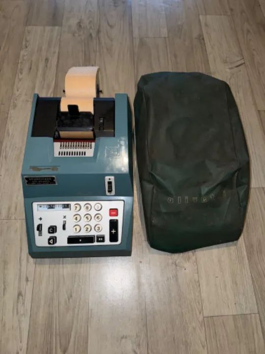 Calculadora de mesa antiga Olivetti. Vintage. Colecionadores. - Foto 2