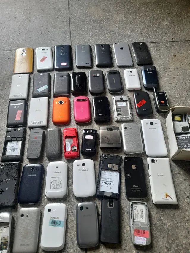 Lote de celulares e  baterias originais  - Foto 3