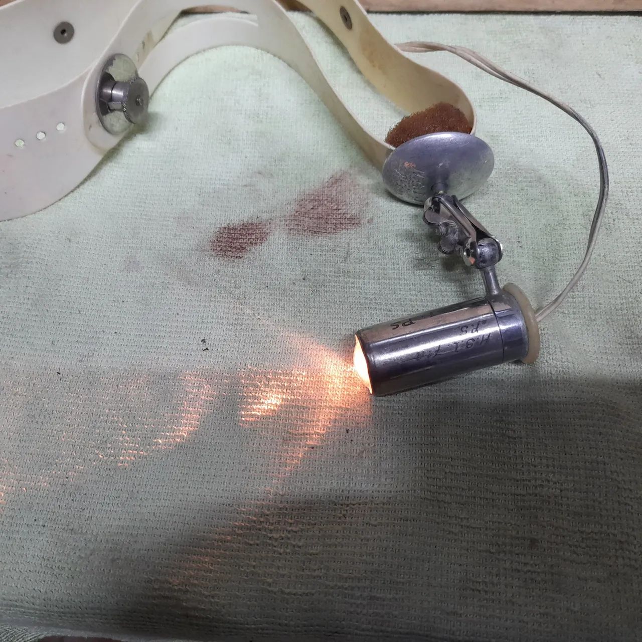 Antigo Fotoforo- Aparelho de Iluminação Médica