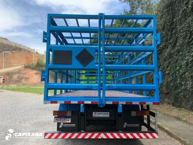 Carroceria truck gaiola transporte de gás botijão P13 - Foto 5