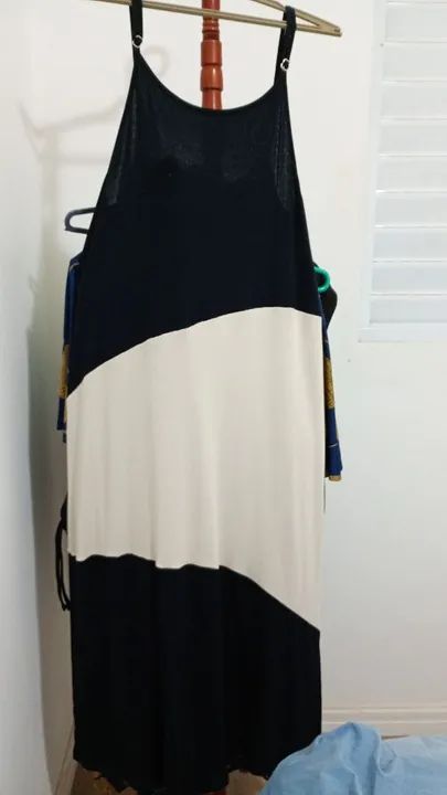 Vestido Preto e Branco