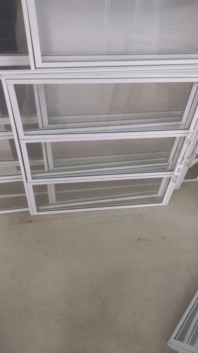 Temos janelas com ou sem grade ou basculante a partir de 100. - Foto 6