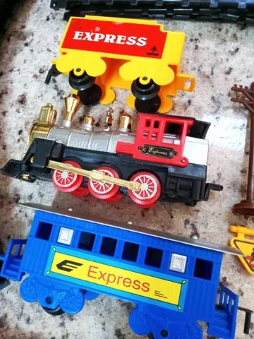 Corrida de estrada Hot Racing Formula Challenger e Mini Locomotiva Expressa- Braskit - Rar - Foto 5