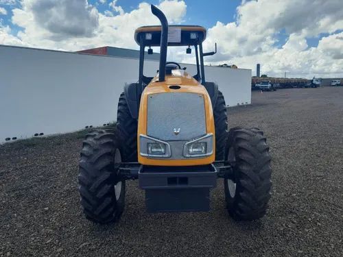 Trator Cabinado Roda Valtra Bm110 110cv Hbf