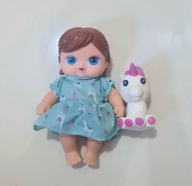 Boneca Pop Surprise Morena Com Pet Unicornio (Sem Caixa)