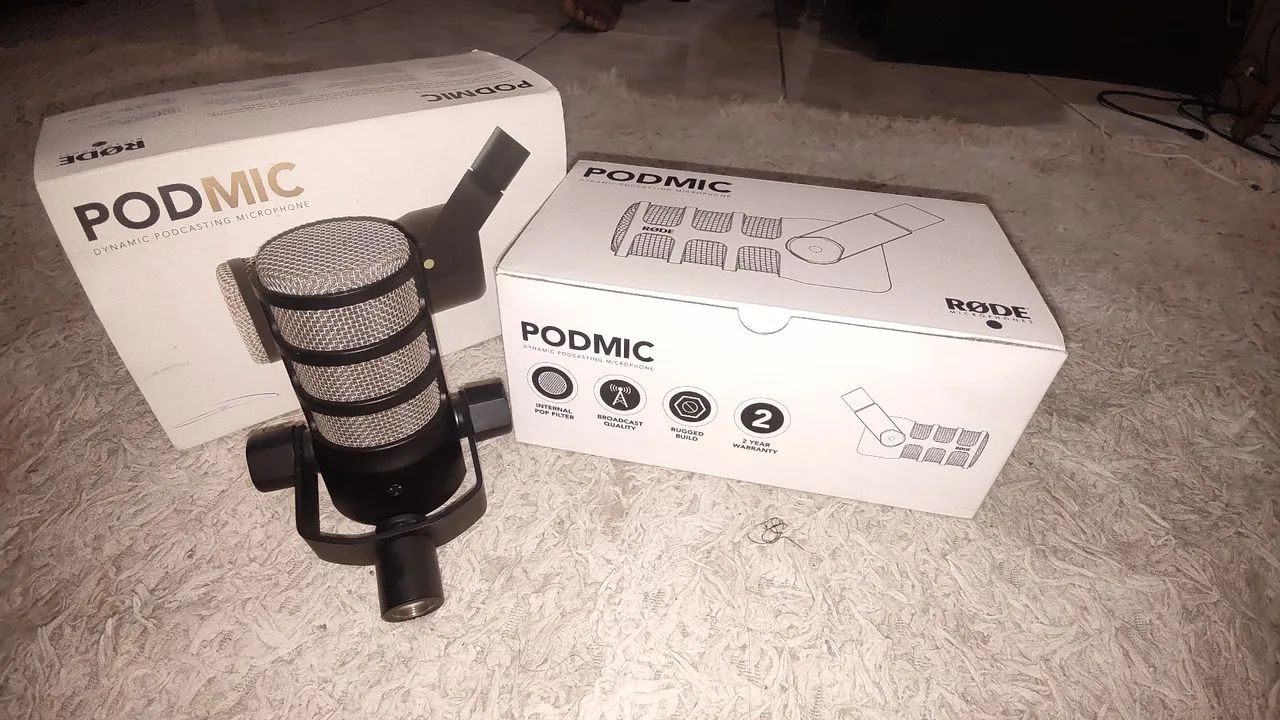 Microfone Rode PodMic 
