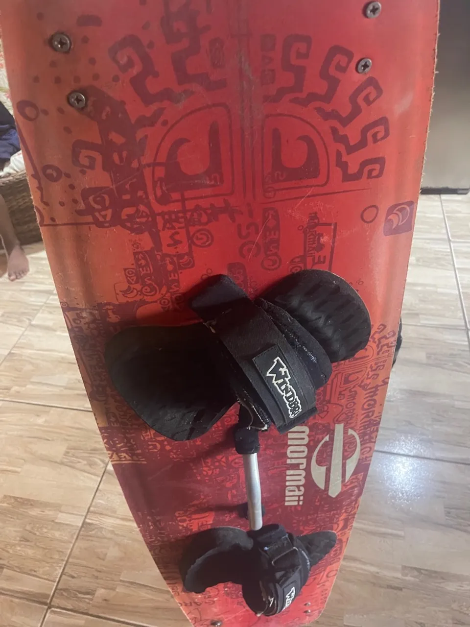 Prancha de Kitesurf Mormaii com Footstraps