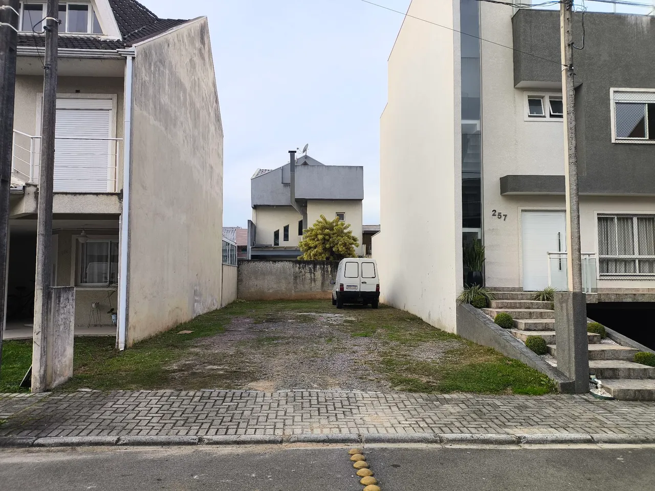 Terreno em condomínio fechado.