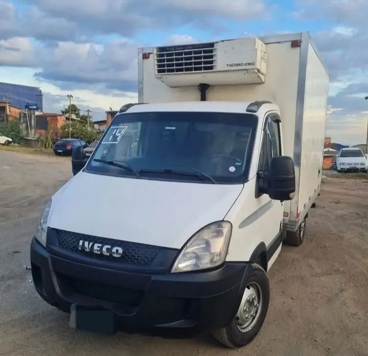 Iveco Others bau refrigerada ano 2014 2014