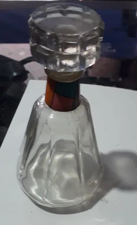 Vidro de perfume - antigo. - Foto 2