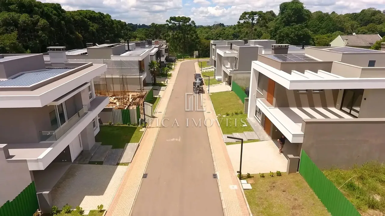 TERRENO EM CONDOMÍNIO à venda com 303.33m² por R$ 1.152.654,00 no bairro Barigui - CURITIB