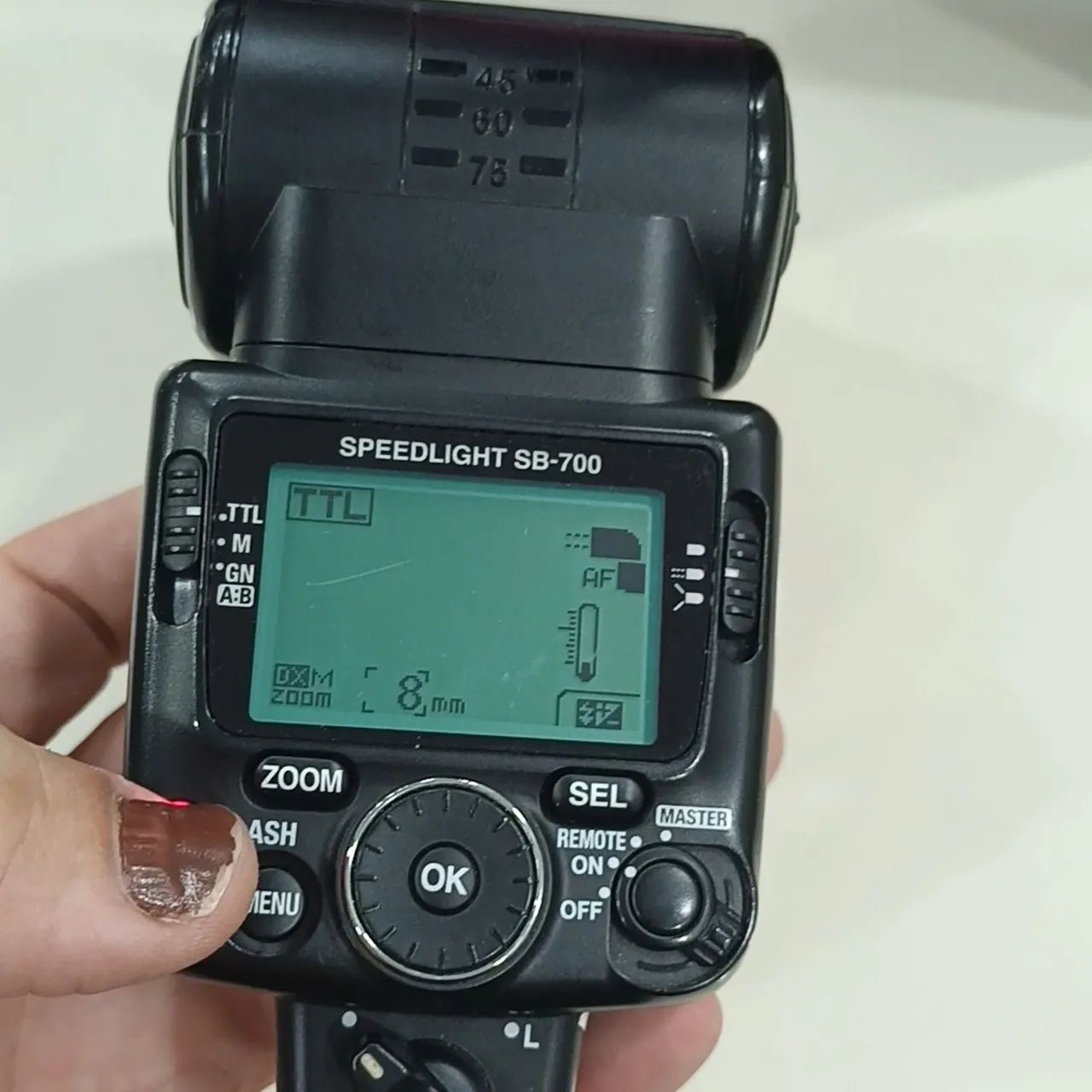 Flash Speedlight Nikon SB-700 - Foto 5