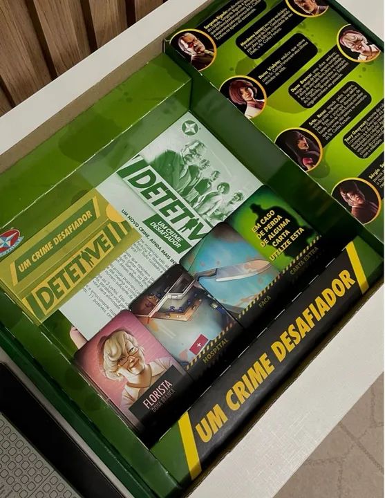 Jogo de Tabuleiro Detetive com App - Foto 4