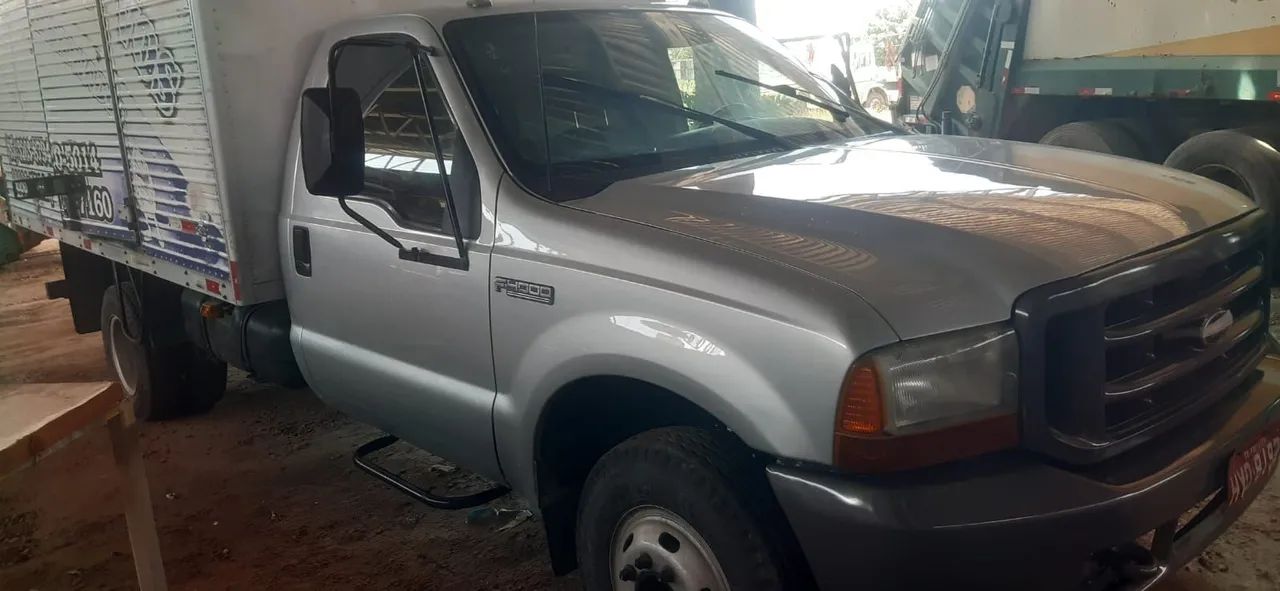 FORD F-4000 bem Conservada baú  - Foto 3