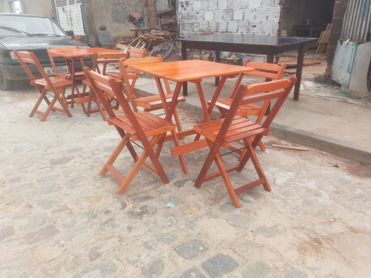 Conjunto de Mesa e Cadeiras de Madeira Dobráveis