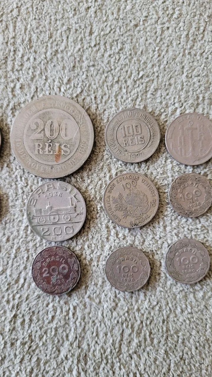Conjunto de moedas antigas - 400, 300, 200 e 100 mil reis - Foto 3