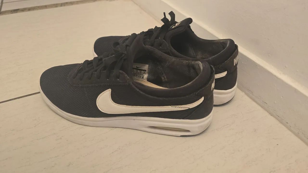 Tenis NIKE